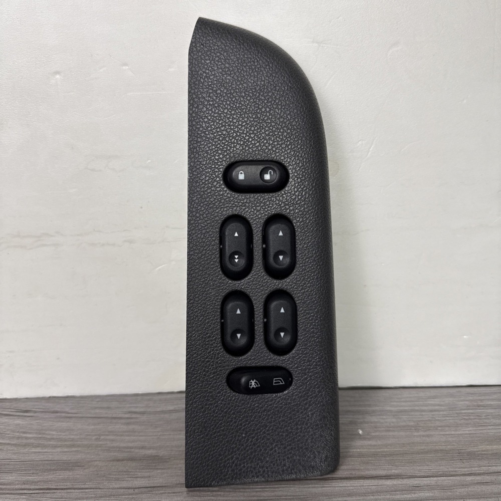 2003 - 2006 Ford Expedition Front Left Master Window Switch OEM Gray